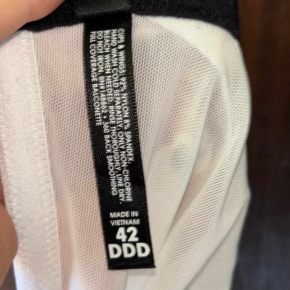 Set of 2 Torrid 360 smoothing vintage pastel floral skull Curve bra Sz 42DDD - Picture 7 of 12